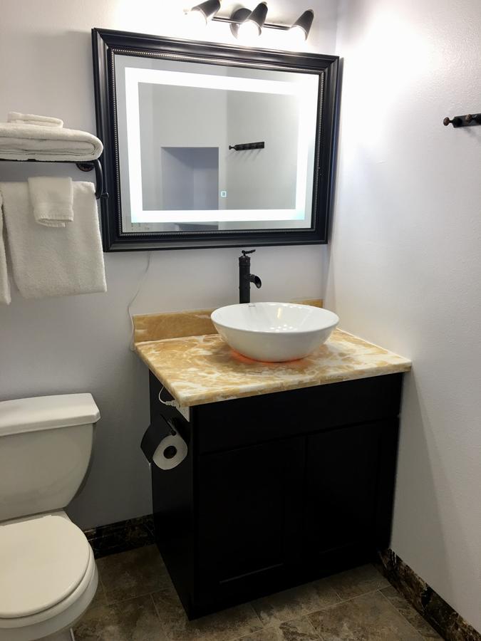 Lake View Suites West Yellowstone Ngoại thất bức ảnh