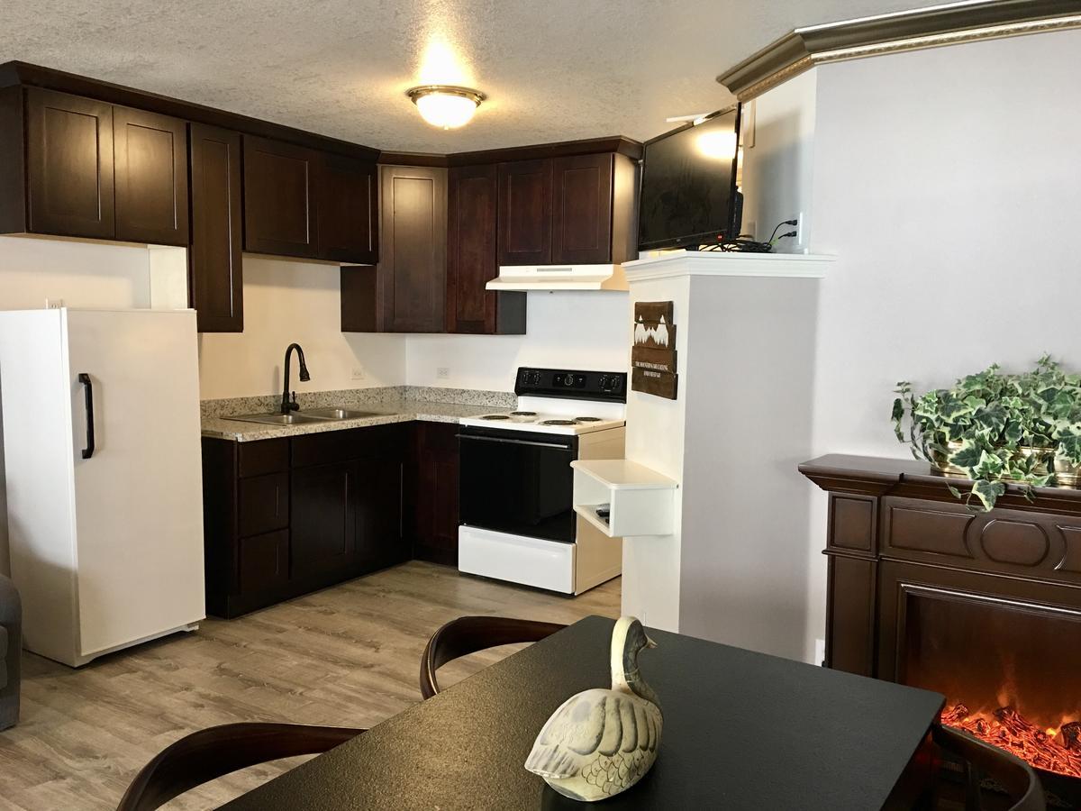 Lake View Suites West Yellowstone Ngoại thất bức ảnh
