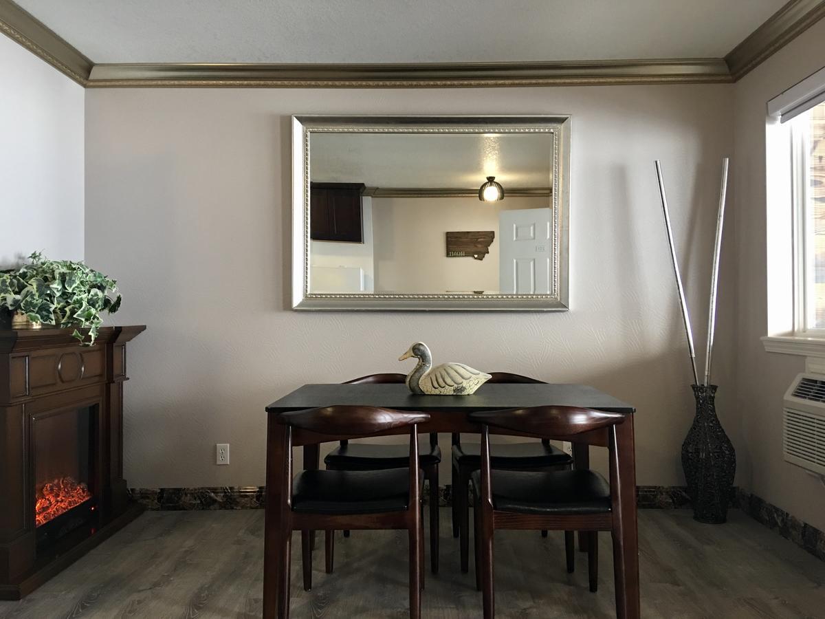 Lake View Suites West Yellowstone Ngoại thất bức ảnh